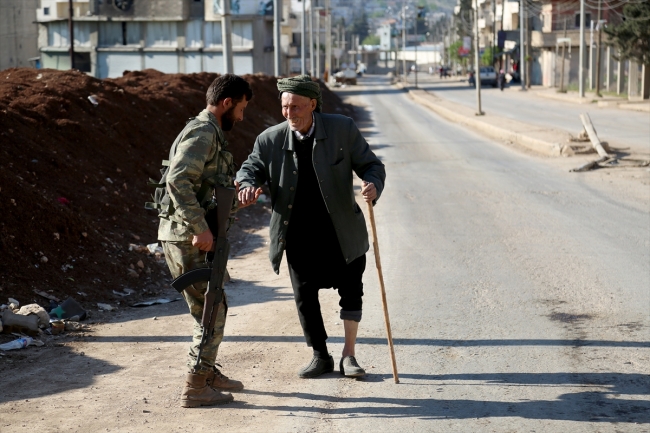Milli Ordu polisleri Afrin'de göreve başladı